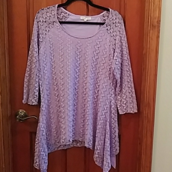 Indigo Soul Tops - INDIGO SOUL LACE SHARK BITE TUNIC - SZ. MED